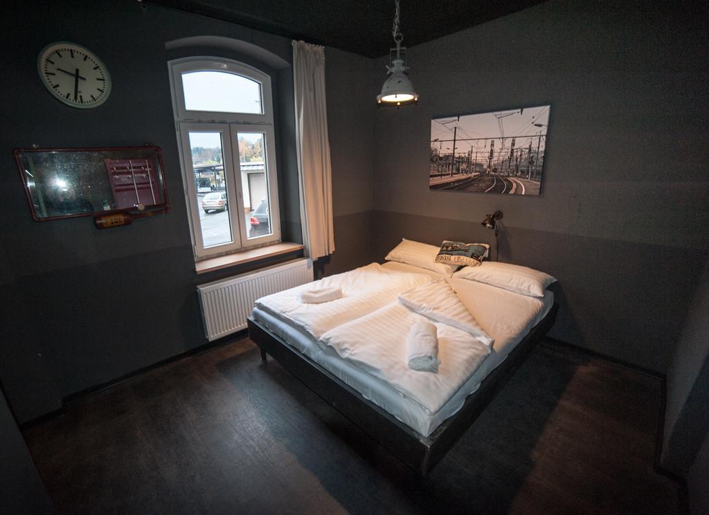 Hostel Am Bahnhof Suhl Buitenkant foto